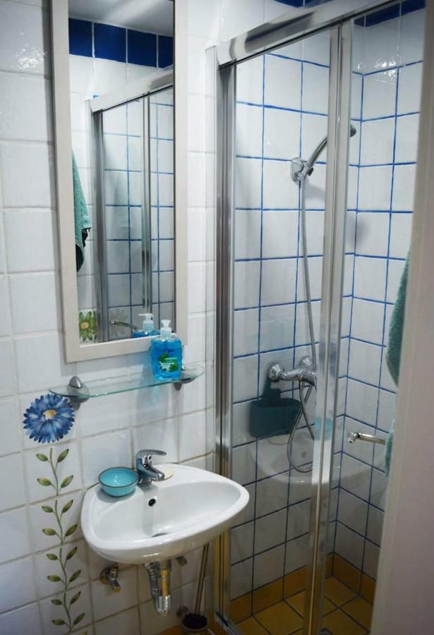 Private Apartment In Pembroke St Julians Eksteriør billede