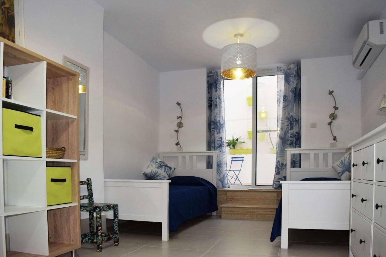 Private Apartment In Pembroke St Julians Eksteriør billede